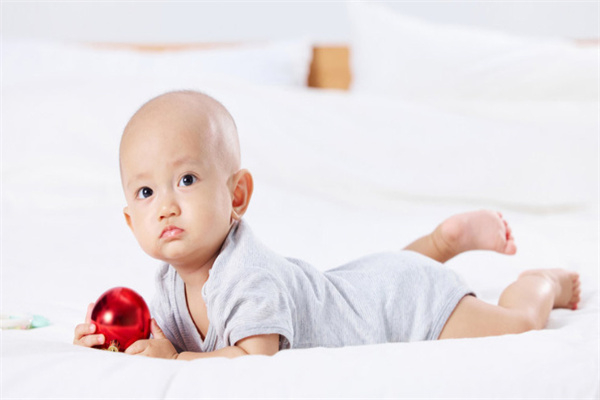 坤和助孕中心：辟谣：试管婴儿不是自己