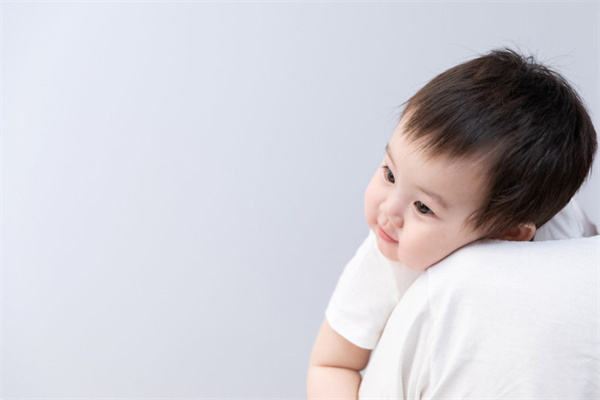 坤和试管婴儿：做“试管婴儿”4次终于成